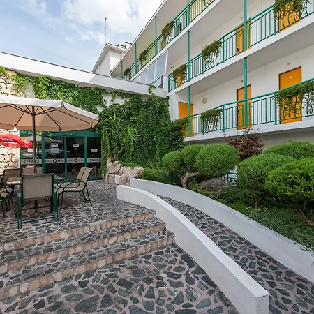 In Trakia Plaza Apartamento