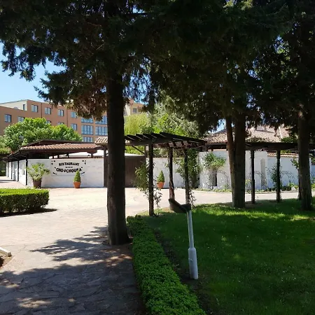 In Trakia Plaza Apartamento